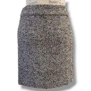 Lord & Taylor Black And White Wool Blend Mini Skirt - Size 2 Petite